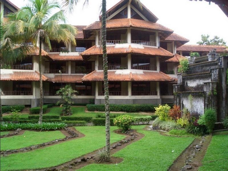 Hotel Pusako BUkittinggi Bagian luar foto