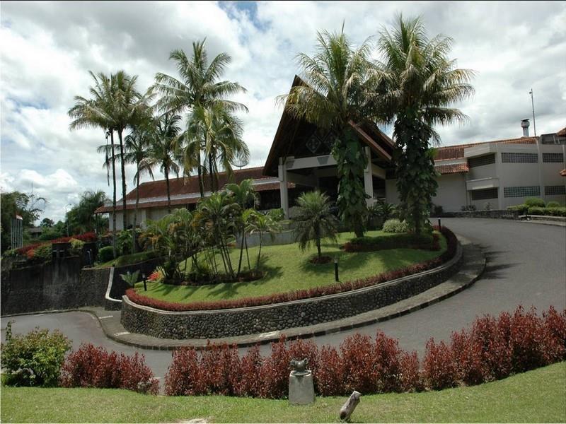 Hotel Pusako BUkittinggi Bagian luar foto